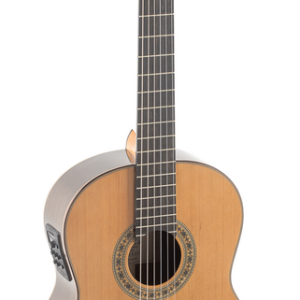 GUITARRA CLÁSICA ADMIRA A15 ELECTRIFICADA CON FISHMAN SERIE ARTESANÍA
